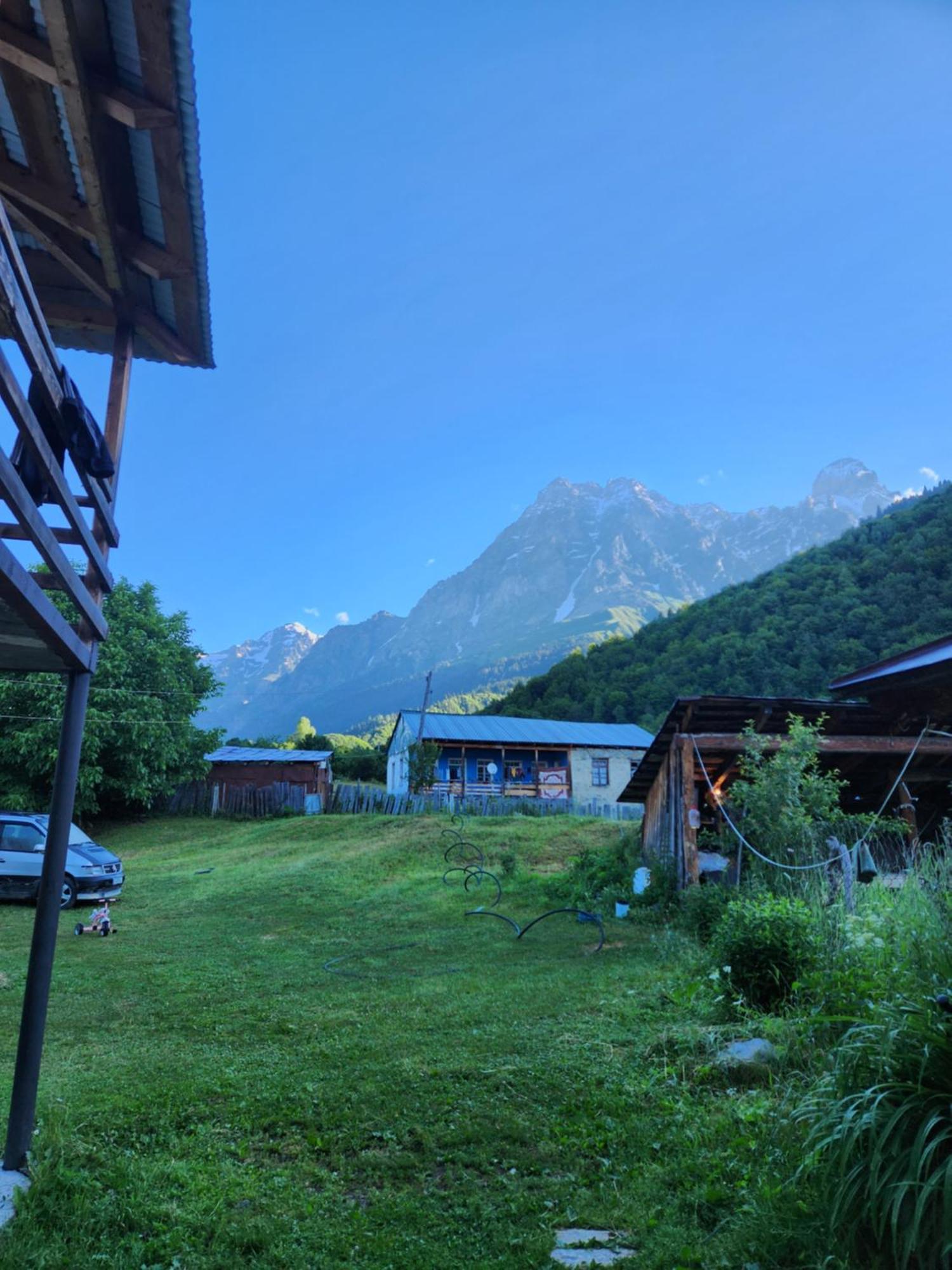 Iason Guest House In Mazeri Mestia Exteriér fotografie
